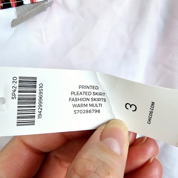 Chico's Vibrant Printed Pleated Skirt NWT - Picture 5 of 10